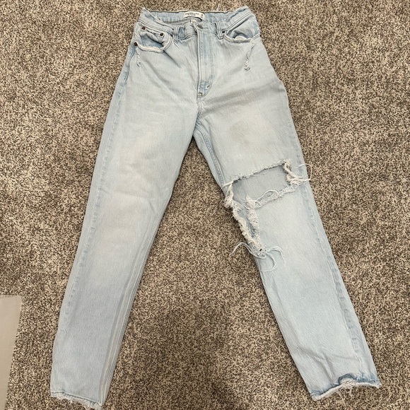 Abercrombie & Fitch Light Blue 90s Straight ultra high rise jeans - size 2R - Picture 8 of 8